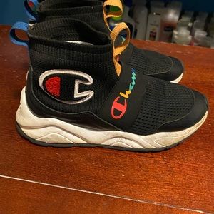 SIZE 2 CHAMPION SNEAKERS